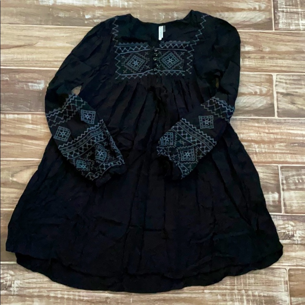 Black dress with grey stitching